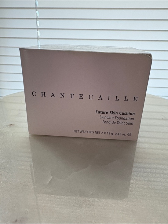 Chantecaille Other - Chantecaille Future Skin Cushion Foundation - in NUDE BNIB